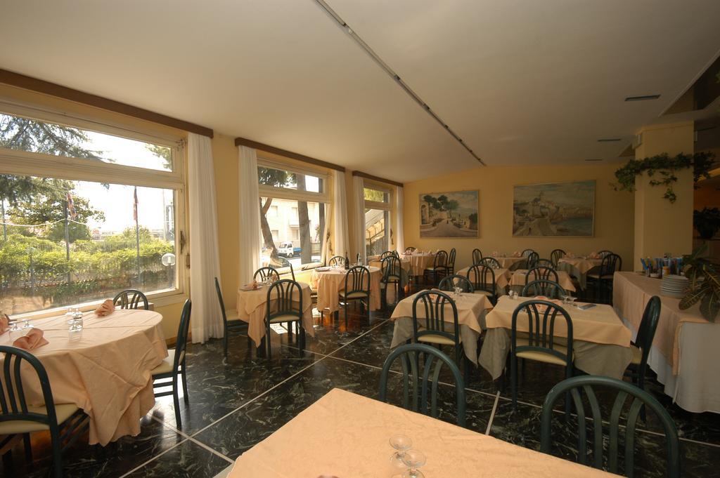 Hotel Palace Varazze Exteriér fotografie