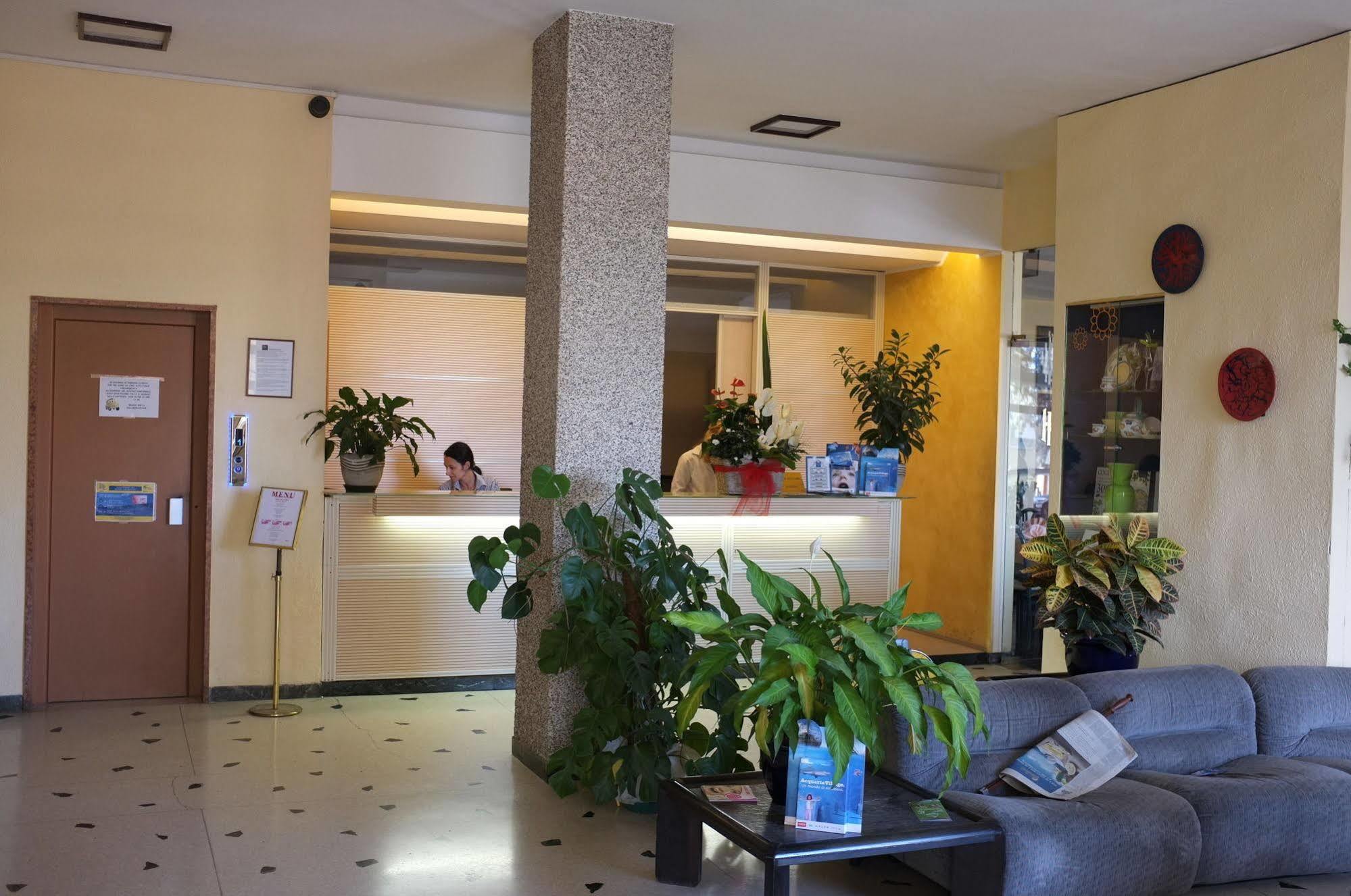 Hotel Palace Varazze Exteriér fotografie
